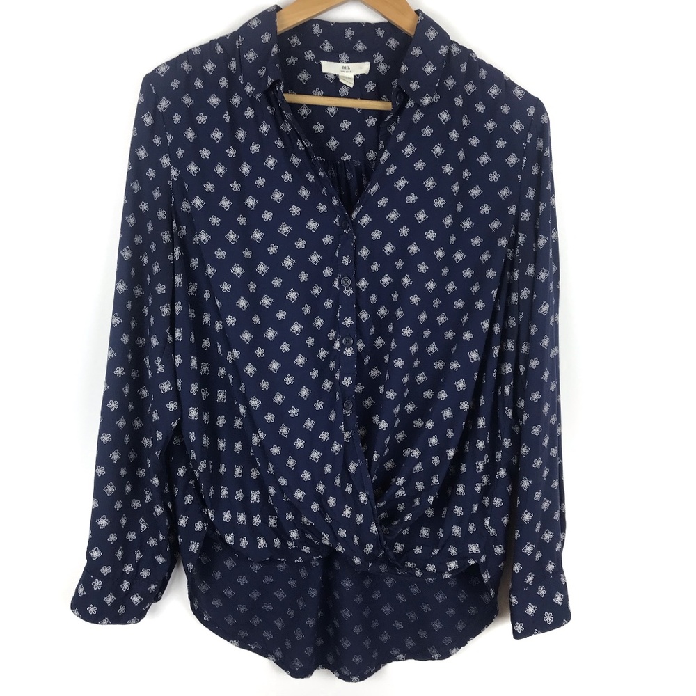 beachlunchlounge High Low Button Down Tuck Blouse